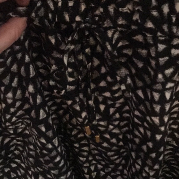 Dress - Picture 4 of 5